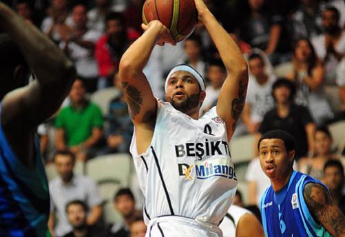 deron-williams-beyaz-43208_501.jpg