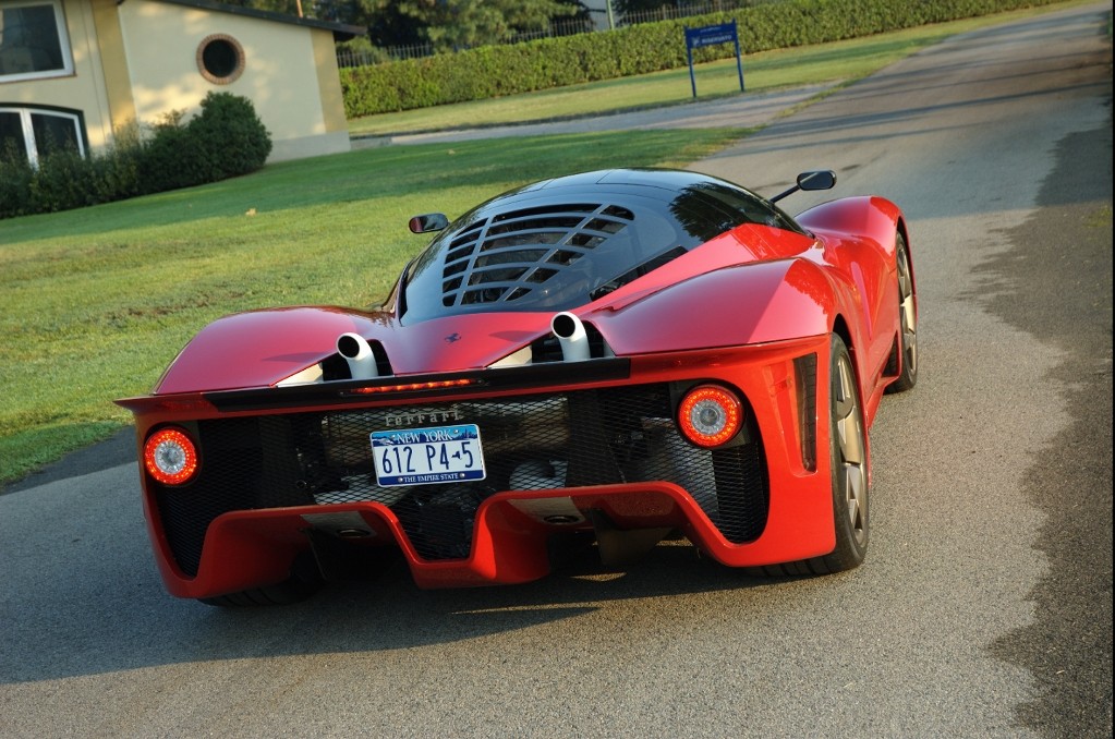 ferrari.jpg