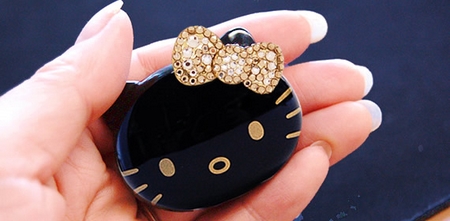 DH_iRiver_HelloKitty_DAP_1.jpg