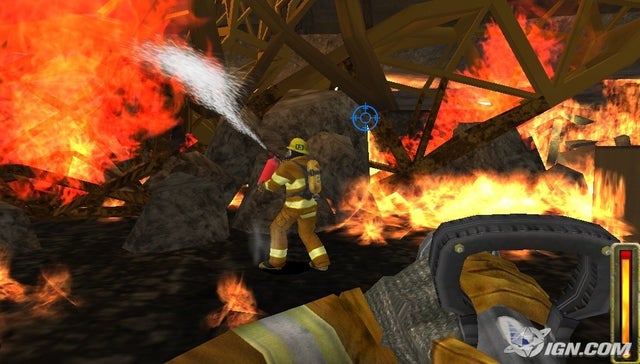 real-heroes-firefighter-20090814103419789-2958500_640w.jpg