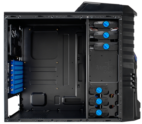 aerocoolxwarrior4_dh_fx57.jpg