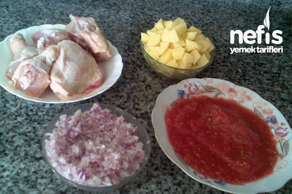 sulu-tavuklu-patates-yemegi-1.jpg
