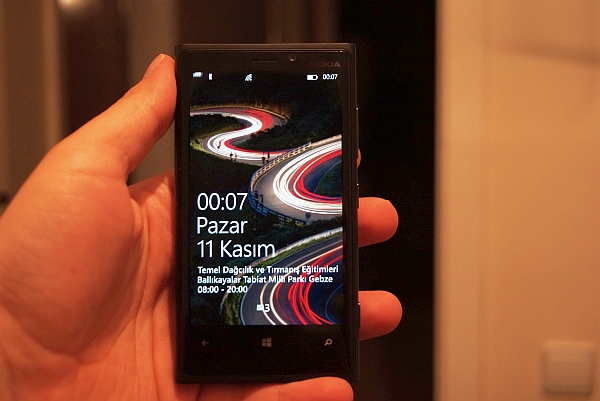 nokialumia920trfiyat_3_dh_fx57.jpg