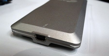 ocz_lightfoot_drive_21326102543.jpg