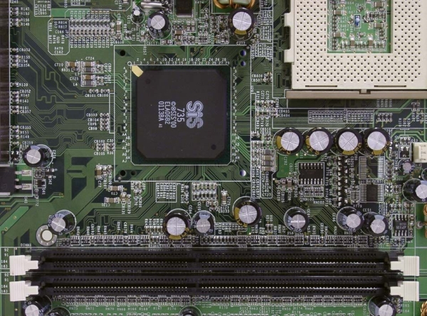 sis735-chip.jpg