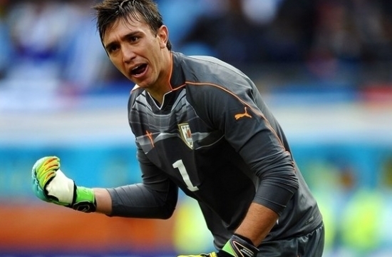 muslera00.jpg