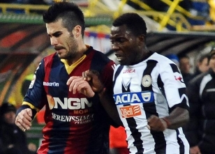 kwadwo-asamoah-udinese-man-united-transfer-target-large.jpg