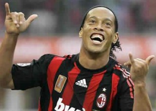 ronaldinho678.jpg