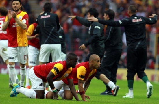 eboue_melo33313.jpg