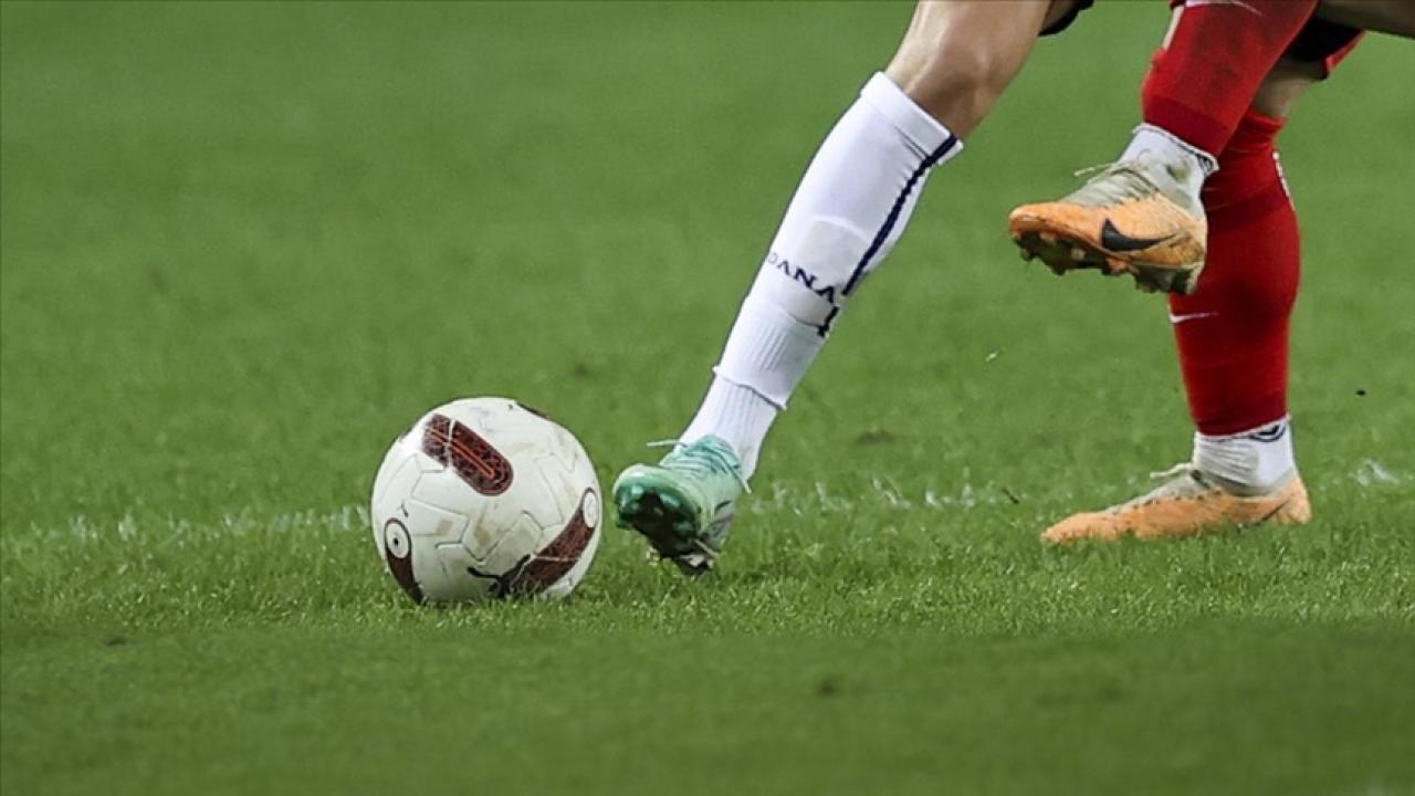 futbol-aa-2160681.jpg