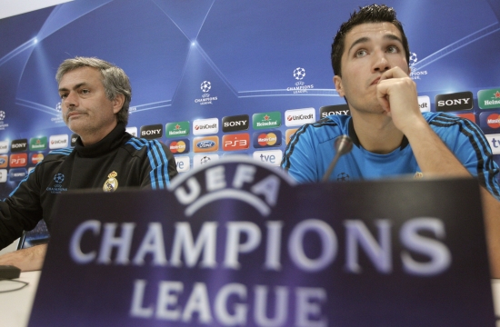 mourinhovenuri21.jpg